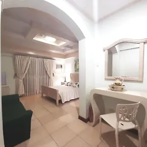 Inn Casa Micarosa, Manila